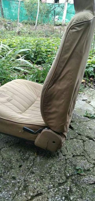 Салон за Datsun Cherry N10 ОРИГИНАЛНИ Авто-части