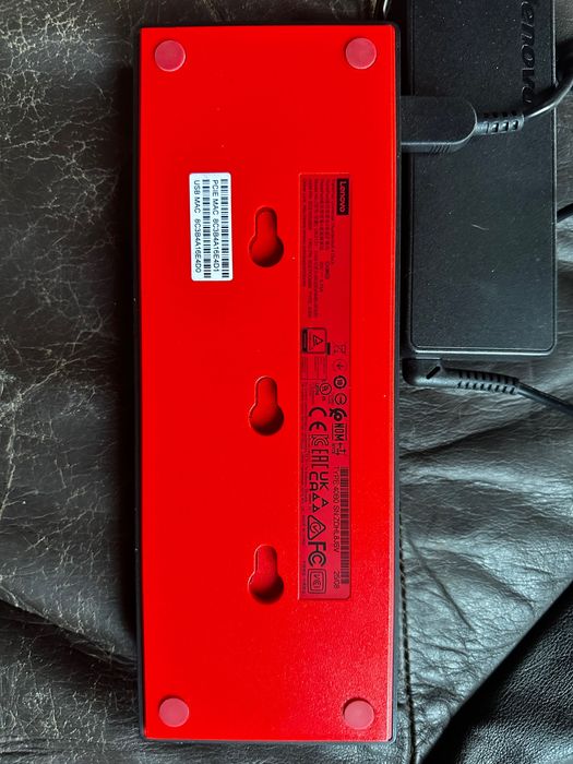 Lenovo ThinkPad universal thunderbolt 4 dock