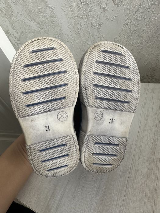 Продам обувь на мальчика