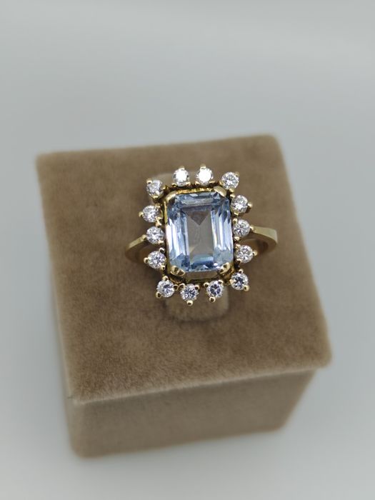 Inel aur 18k 6.28gr cu acvamarin (r)