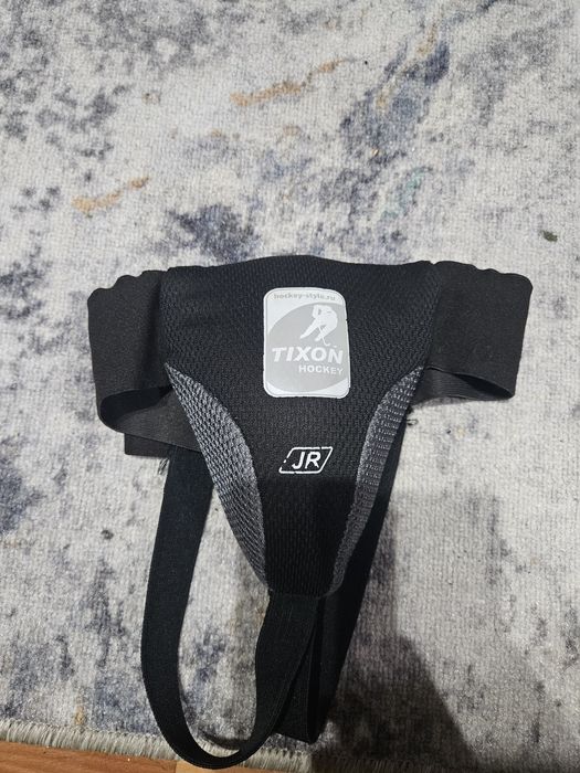 Защита хоккейная