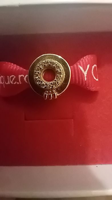 Бижу за колие, или за друг вид колие.