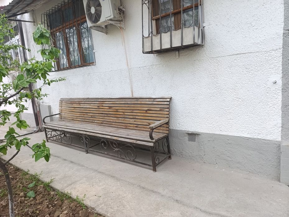 Продается скамейка.