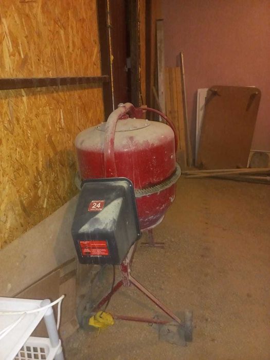 Продается бетономешалка