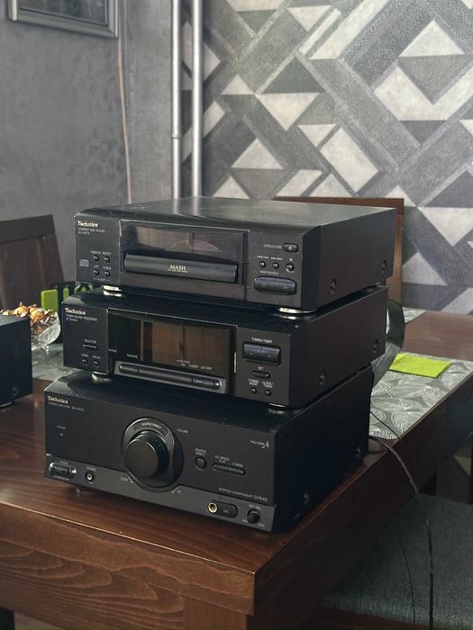 Аудио система Technics CH540 със CD плеър SL-CH570 (без тонколони)