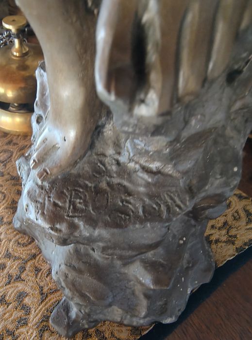 Statueta de bronz nud