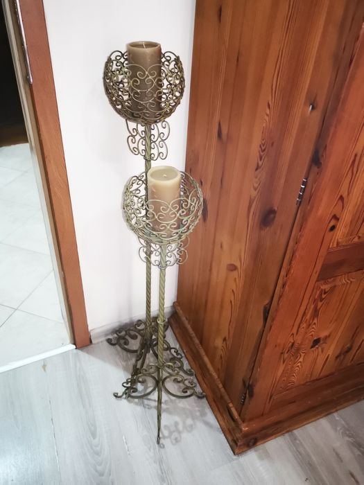 2 брой . Антики Метален свещник, декоративен, светло антик зелен,