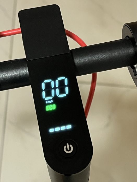 Электро самокат на базе Xiaomi M365