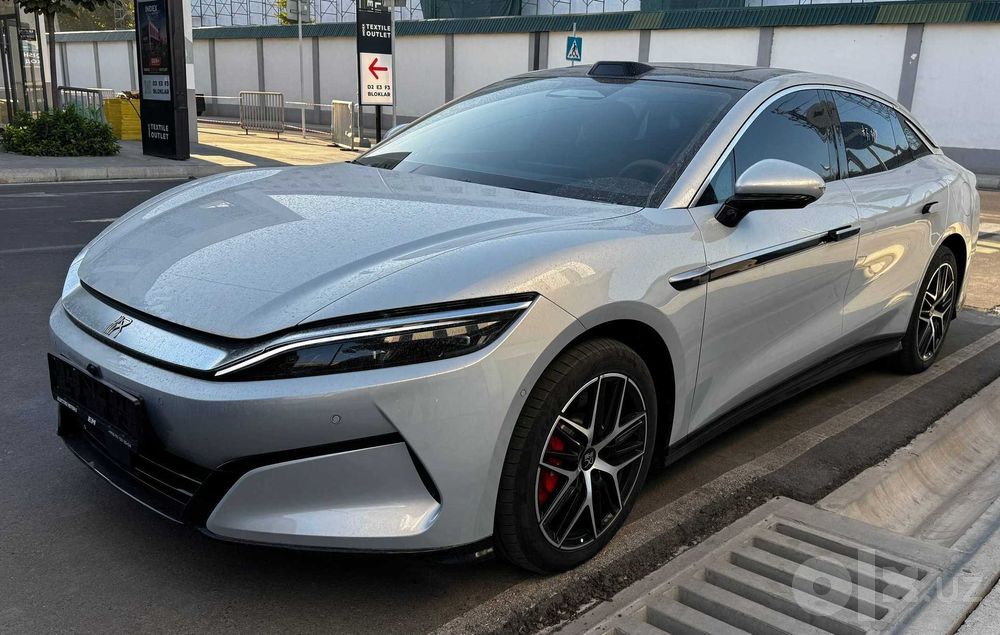 BYD HAN L - смотреть будут только на тебя