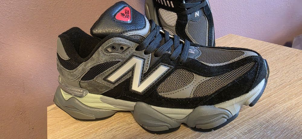 NEW BALANCE 9060 Grey Black