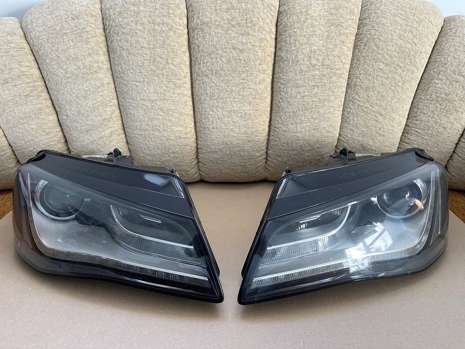 Faruri / Far stanga, Far dreapta Audi A8 2010-2014
