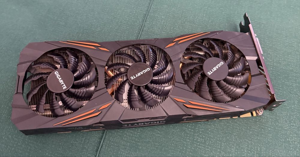 Видеокарта Gigabyte GTX 1070 Ti