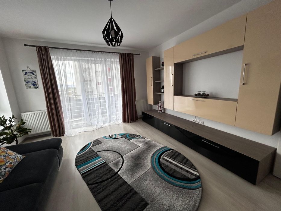 Închiriez apartament cu 2 camere in Avantgarden3
