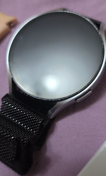 Samsung Galaxy Watch 6 44mm със зарядно
