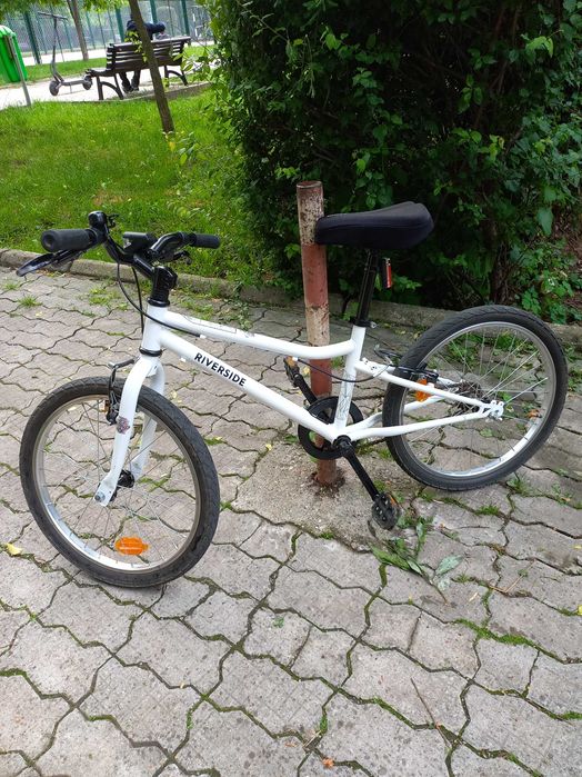 Vând bicicletă 20 "
