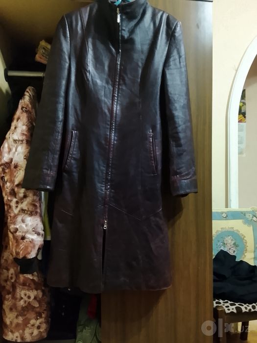 Женский кожаный плащ