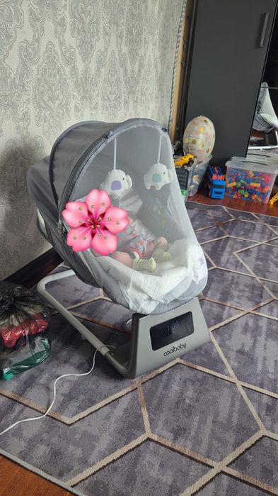 Продам детскую электрокачелю