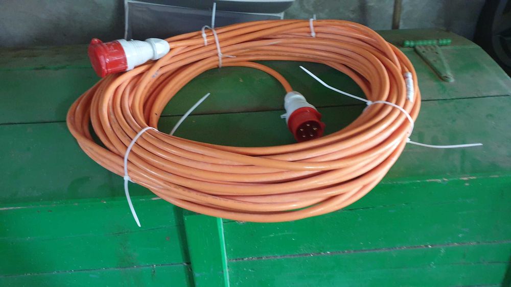 Prelungitor trifazic industrial pentru santier H07BQ-F