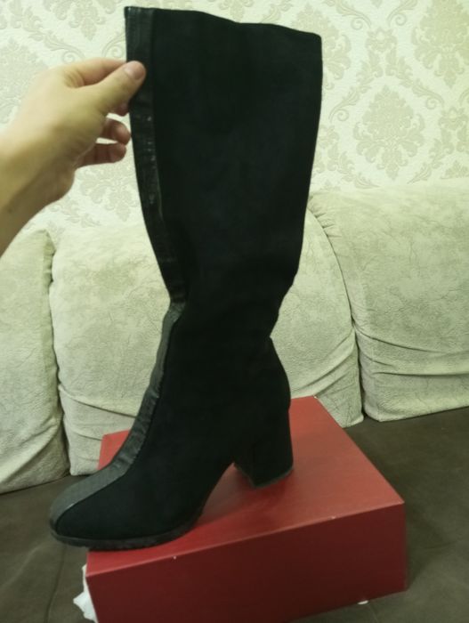 женский сапог в хорошем состоянии  почти новый