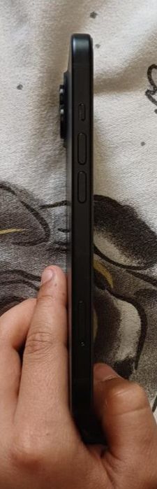 Assalomu alaykum Iphone 15 sotiladi