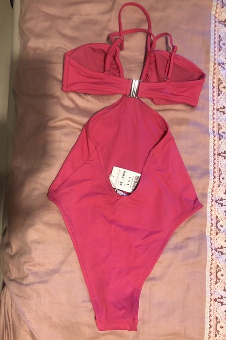 Размер ХС С Нови дамски бански Zara Oysho guess furla зара ойшо