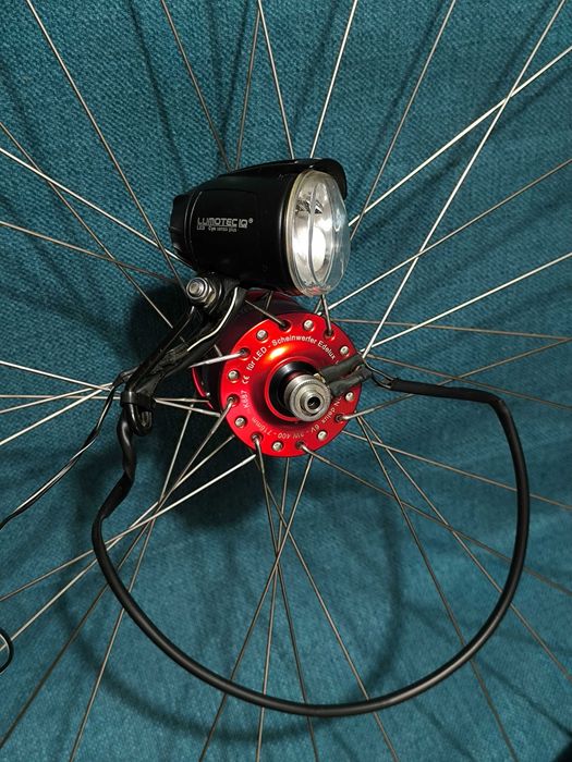 roti bicicleta 28' Germany,dinam /far led,caseta Shimano 10 pinioane