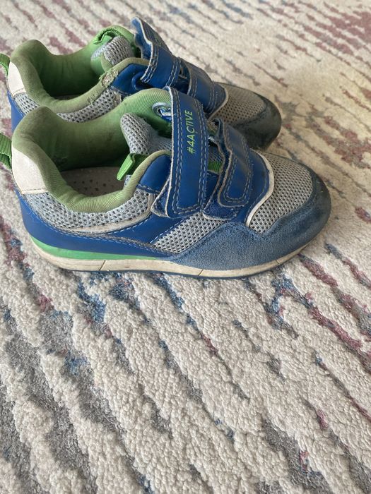 Продам детскую обуь на мальчика