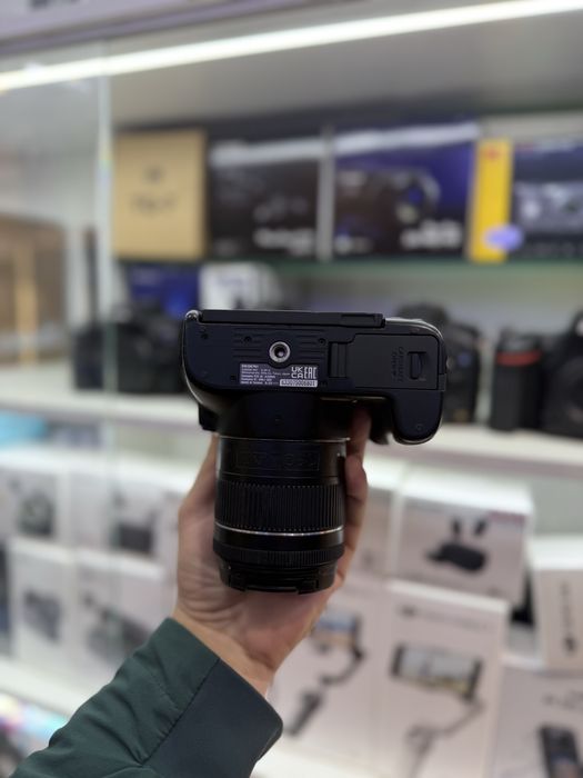 Canon eos 250D 18-55 is stm