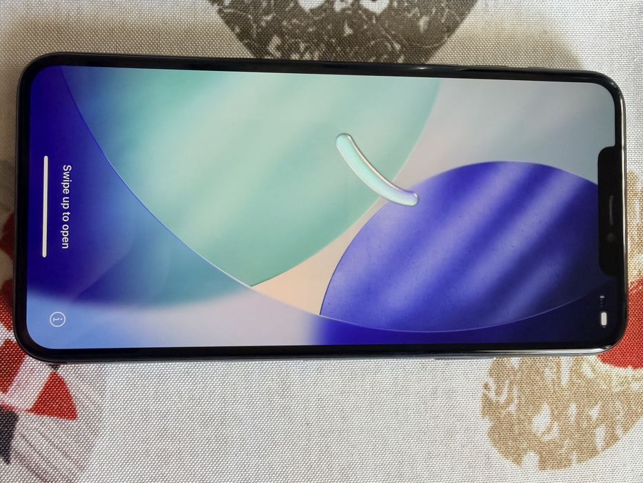 Iphone 11 pro max Midnight green 64GB