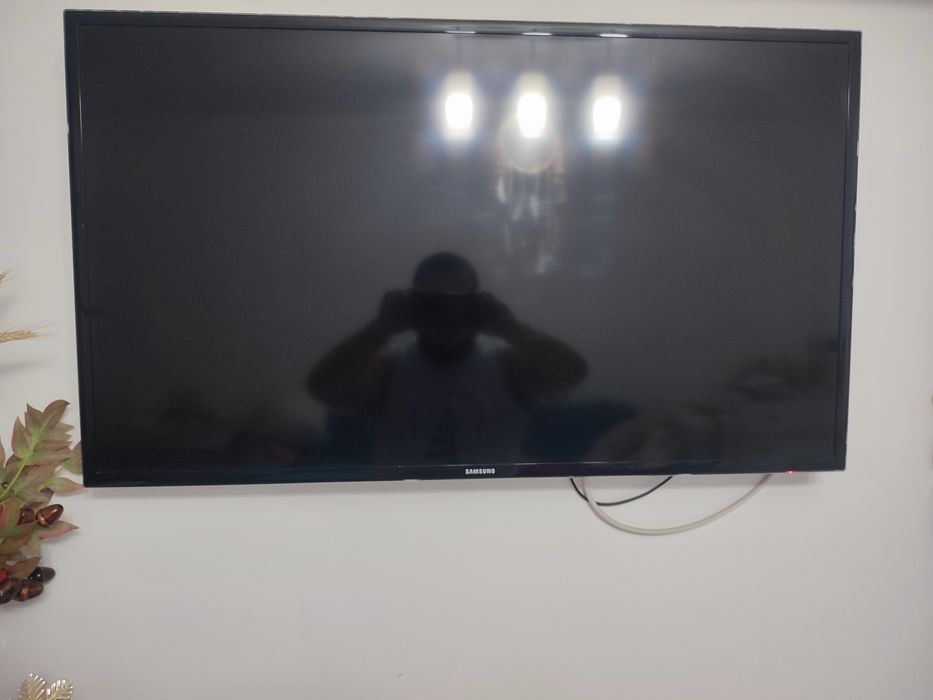 Vând televizor Smart