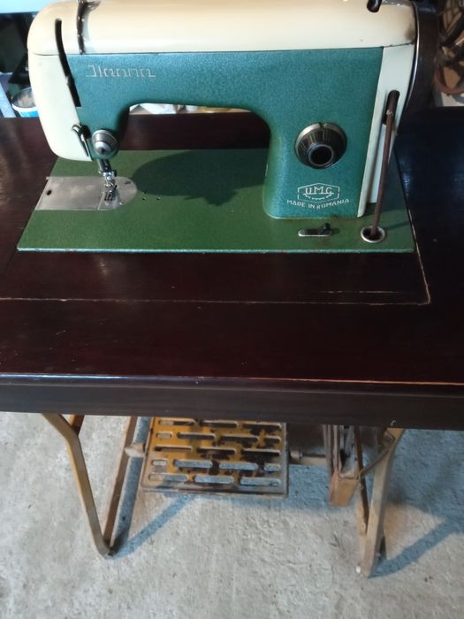 Mașină de cusut Ileana
