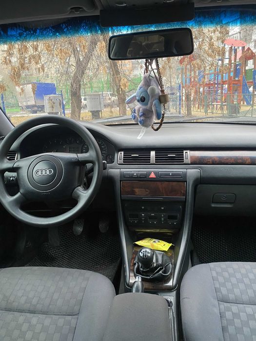 Продам AUDI A6 Механика