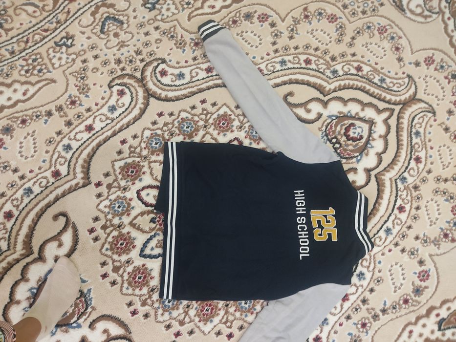 Продам бомбер 125