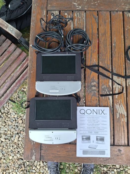 DVD portabil Qonix Elveția 2 bucăți