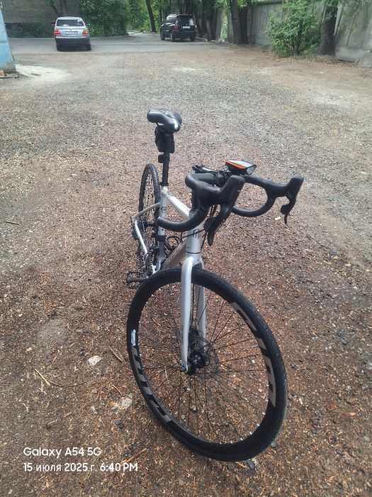 Шоссейный велосипед Erec XM 300