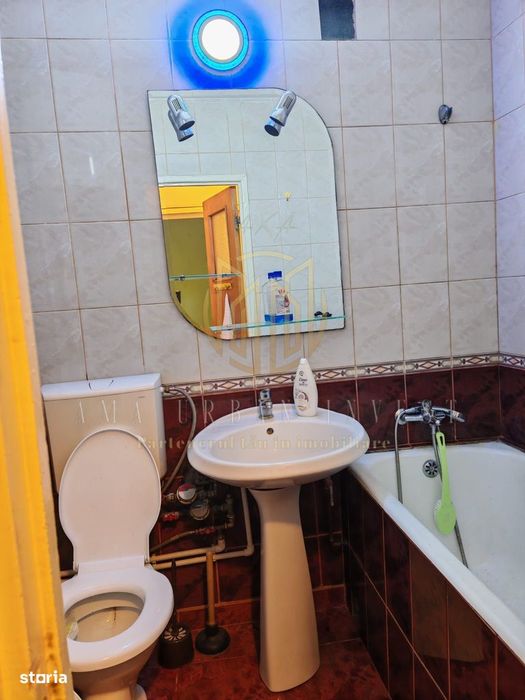 Apartament 3 Camere decomandat in Rahova 95000eur