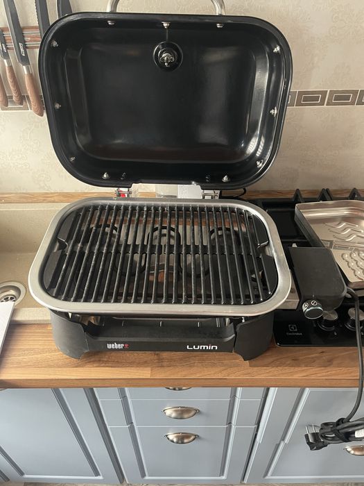 Gratar electric WeberLumin Contact