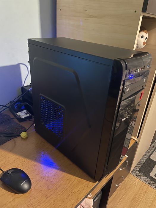 Vand pc complet cu monitor ultrawide