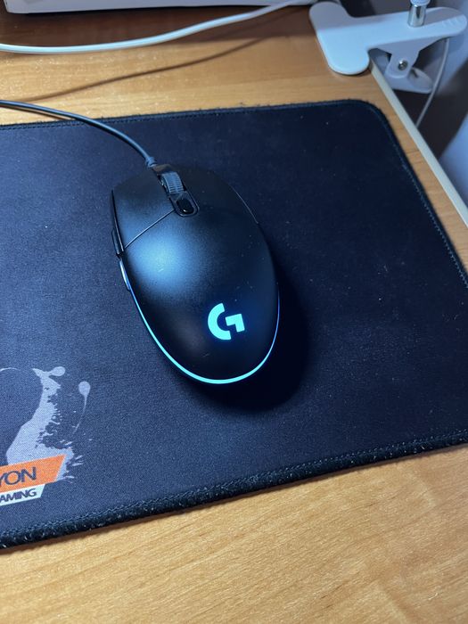 продам Мышку logitech g102