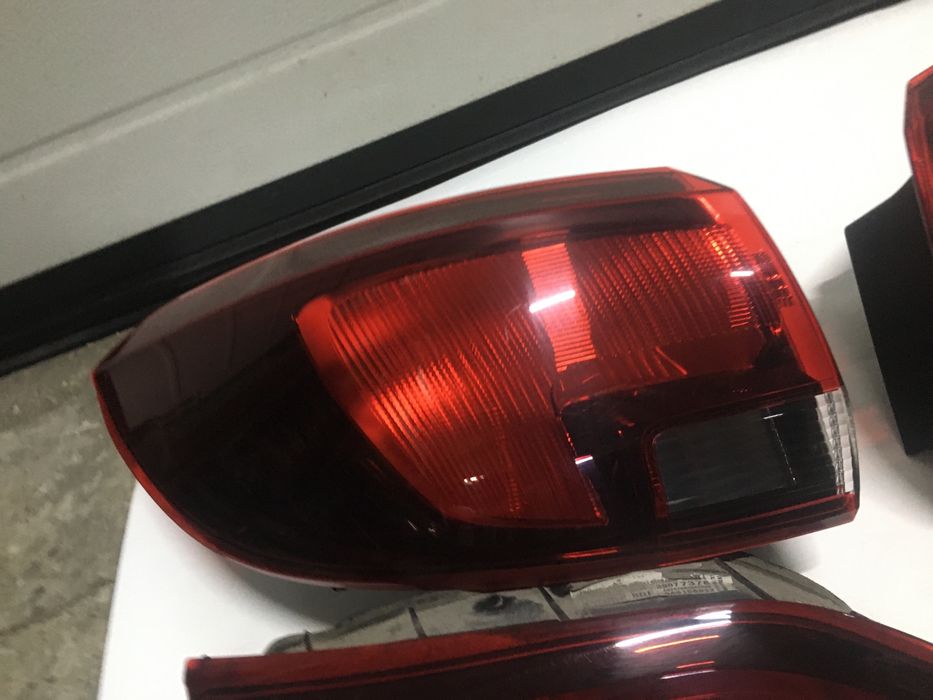 Stopuri/Triple Opel Astra K Break. 2015-2020. Volan stinga.