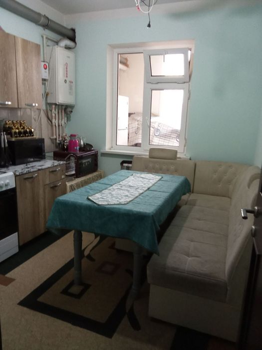 Срочна.продаётся 3х комнатная квартира на янгихаёт.