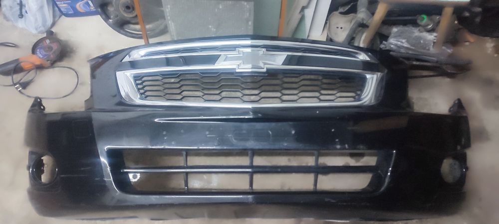 Бампер Кобальт черный цвет