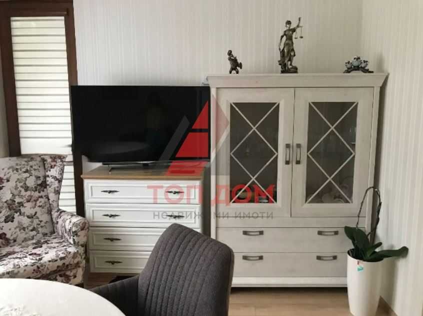 Дава се под наем Тристаен апартамент в Варна, Базар Левски - 87 кв.м за 867 € - Снимка #11