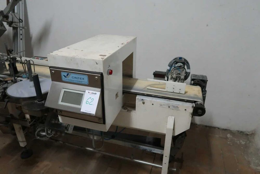 Detector metale CINTEX cu 2 aplicatoare de etichete