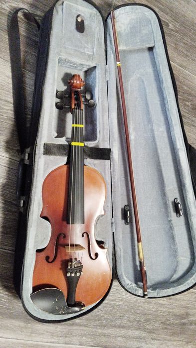 Продаю скрипку 1/2