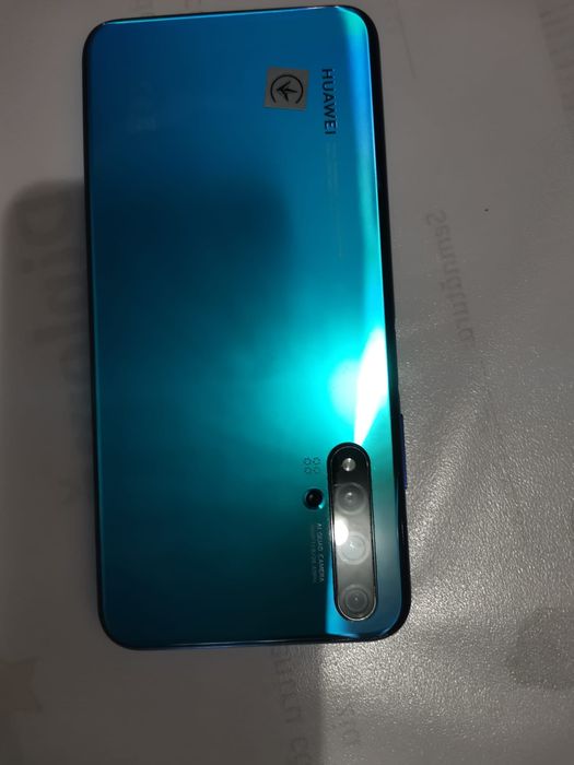 Vând Huawei nova 5 T