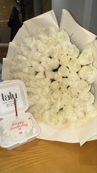 цветы 101 шт розы белые