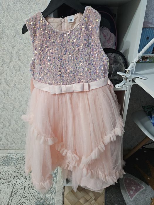 Платье на 6-8лет