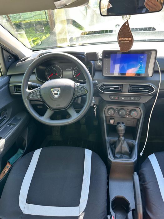 Vând Dacia Logan 2021