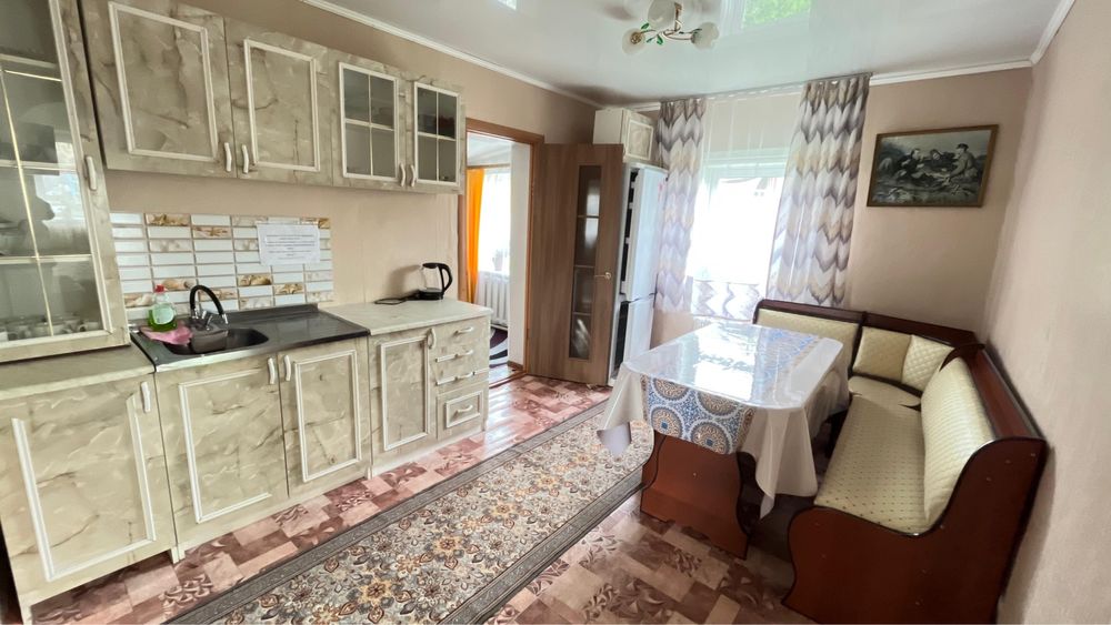 Боровое В центре!!! дом и домики